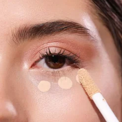 Fluid Camouflage Concealer