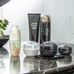 Future Solution LX Legendary Enmei Ultimate Luminance Serum