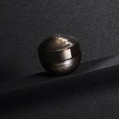 Future Solution LX Total Regenerating Cream