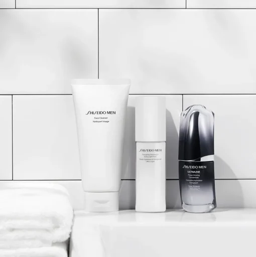 Shiseido Men Energizing Moisturizing Extra Light Fluid